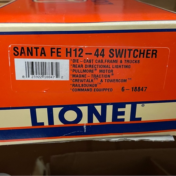 LIONEL 18847- SANTA FE H12-44 SWITCHER W/TMCC & RAILSOUNDS -BOXED- B7 - Picture 7 of 7